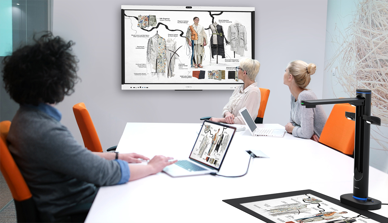 Group,Of,A,Young,Business,People,Discussing,Business,Plan,At